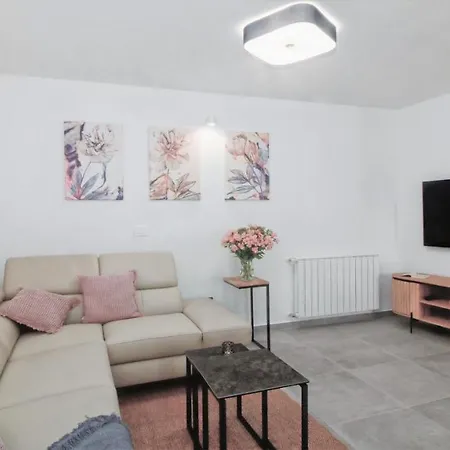 Casa Capris 빌라 Svetvinčenat