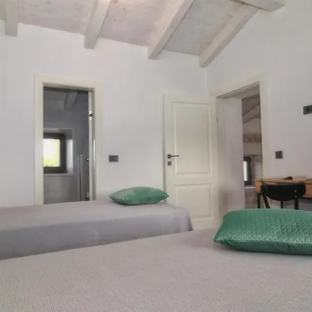 Casa Capris