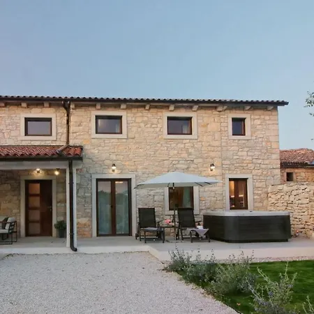Casa Capris Villa *